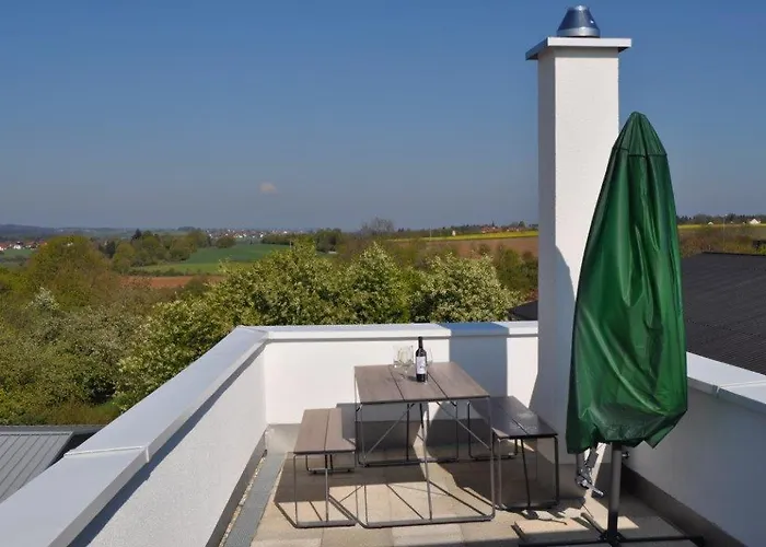 Designerhaus Mit Dachterrasse Nyaraló Nittendorf