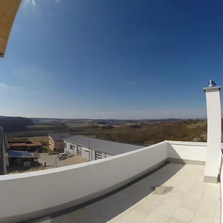 Designerhaus Mit Dachterrasse